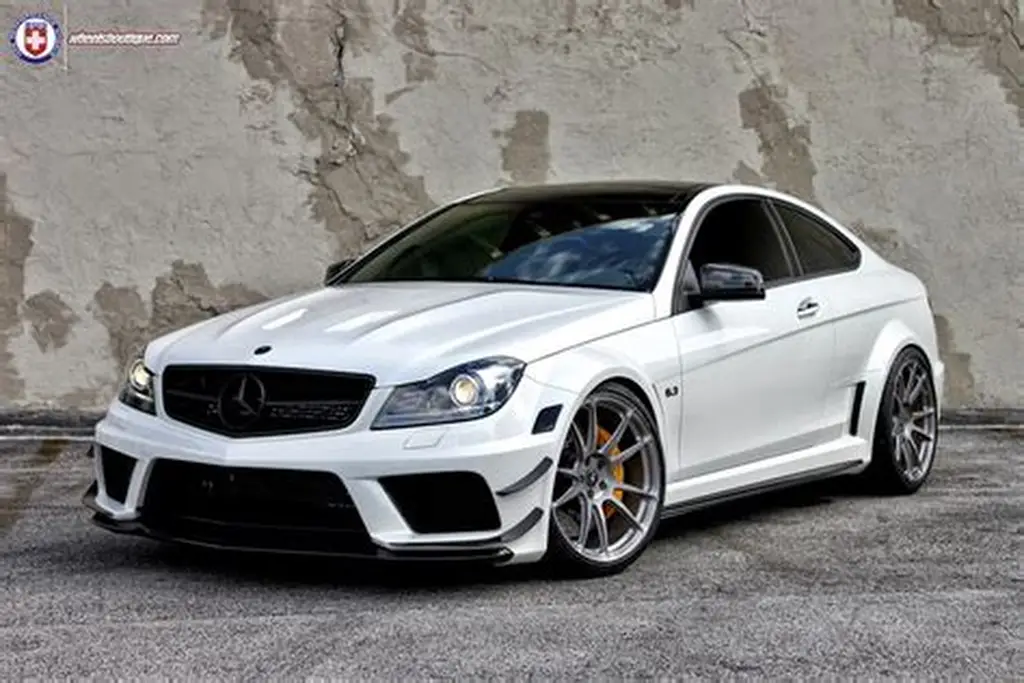 Gmc Amgee Gallery | Mercedes-AMG Showroom